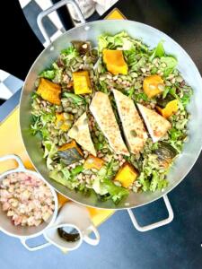 Saladona brasileira com tofu