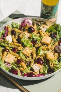 Saladona ao pesto com frango