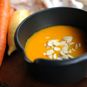 Sopa de cenoura com mandioquinha