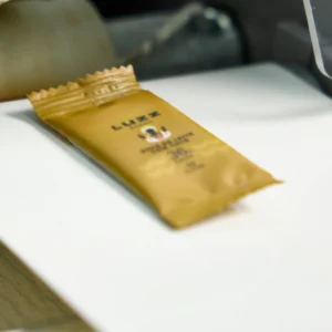 Mini Chocolate Branco 36% Doce de Leite com Coco – 5g – LUZZ CACAU